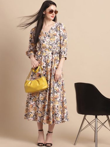 Women'S Off-White Floral Printed A-Line Dress With Belt