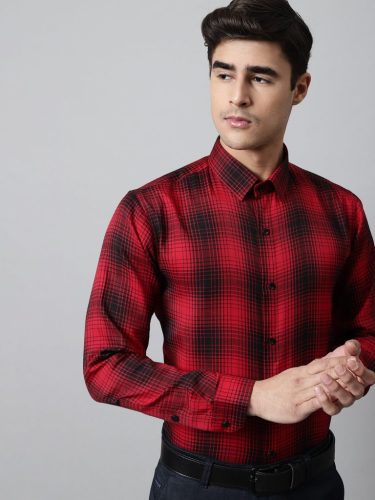 Men Red Checks Regular Fit Cotton Formal Shirt