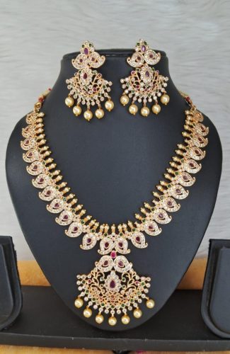 Premium AntiqueMango Necklace with a pair of Earrings